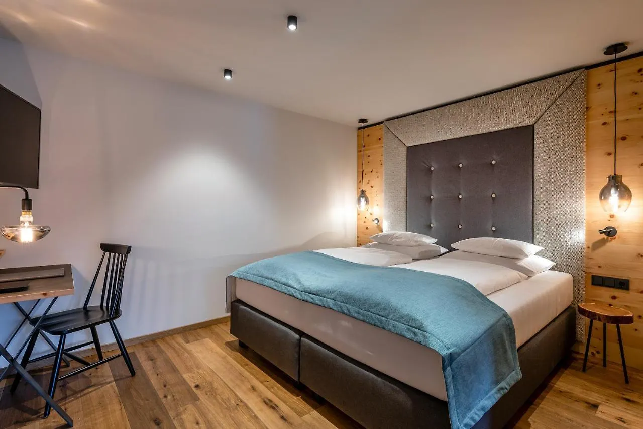 Hotel Das Zwoelferhaus Saalbach-Hinterglemm