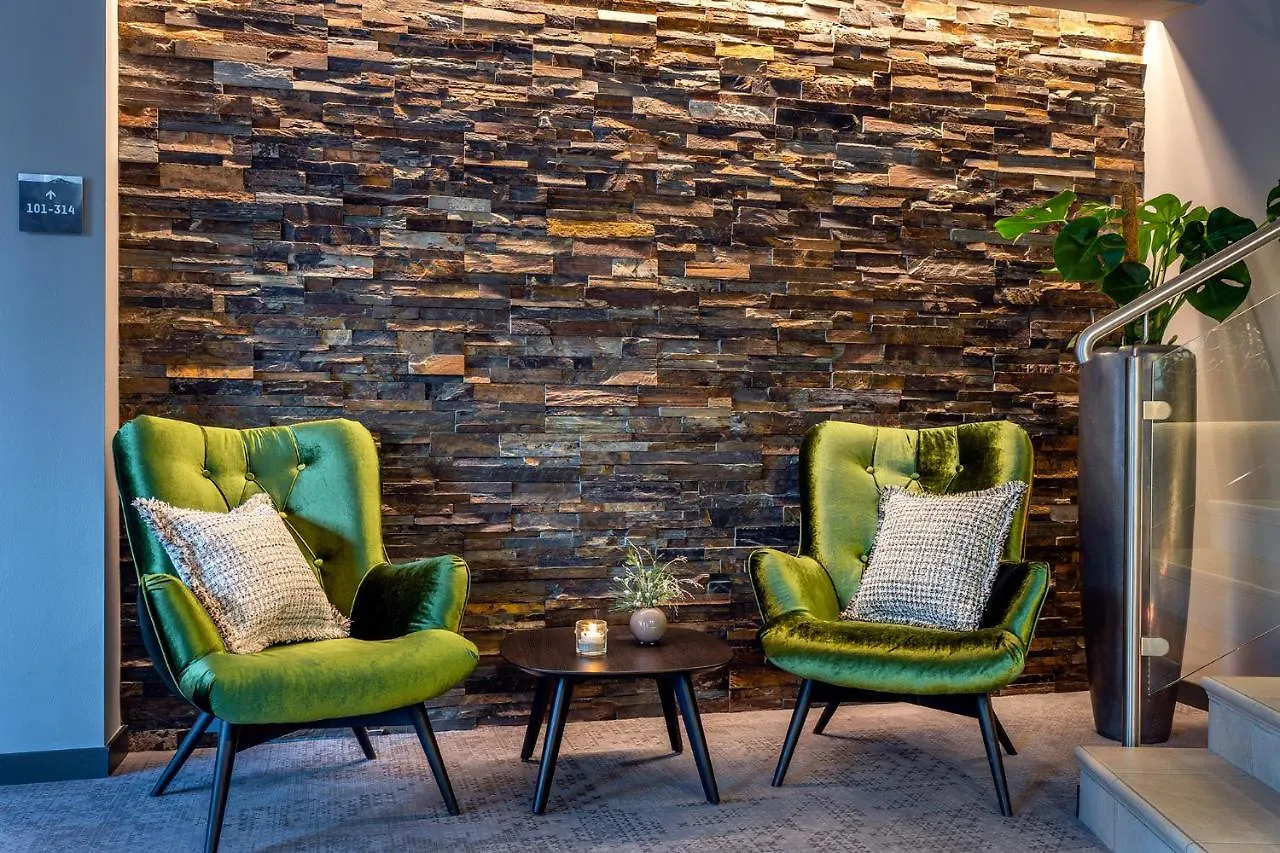 Hotel Das Zwolferhaus Saalbach-Hinterglemm 4*,
