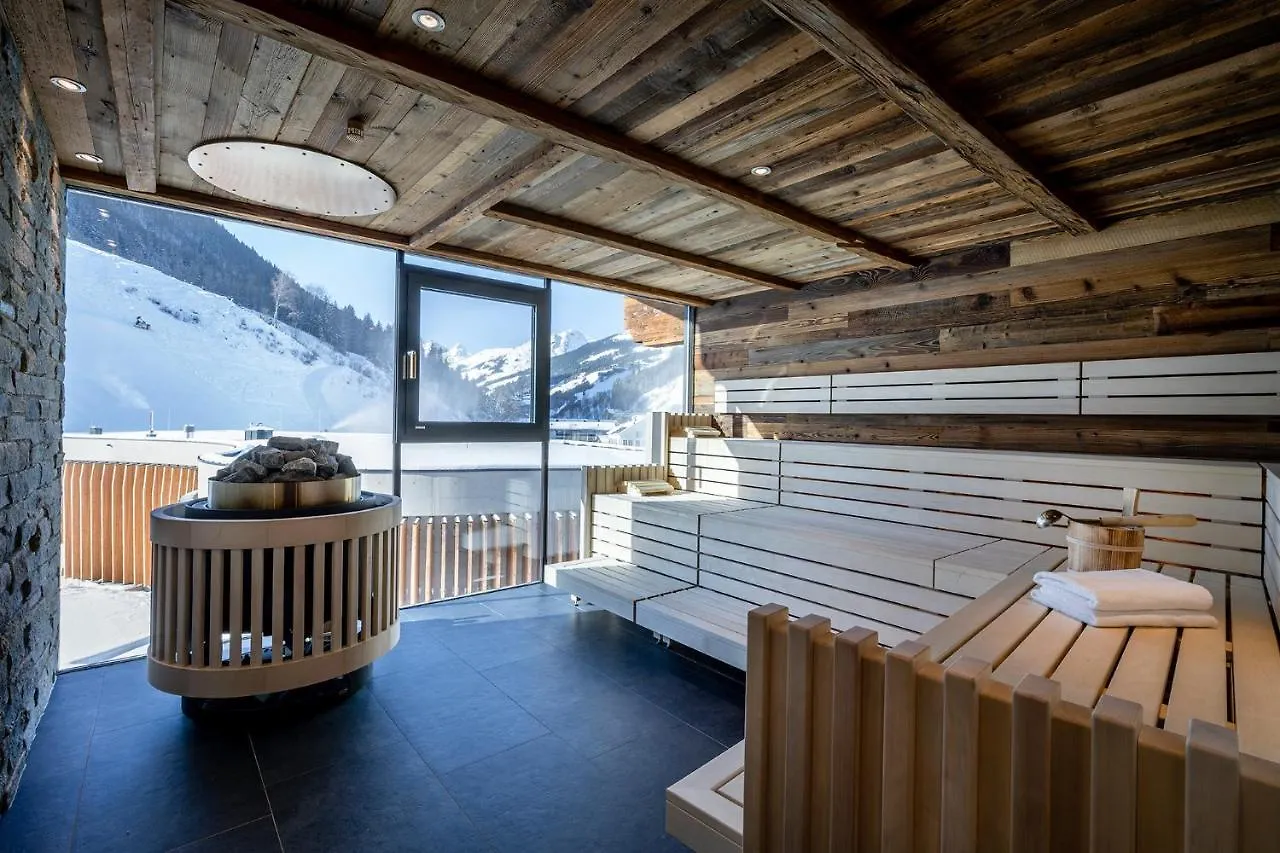 Hotel Das Zwolferhaus Saalbach-Hinterglemm
