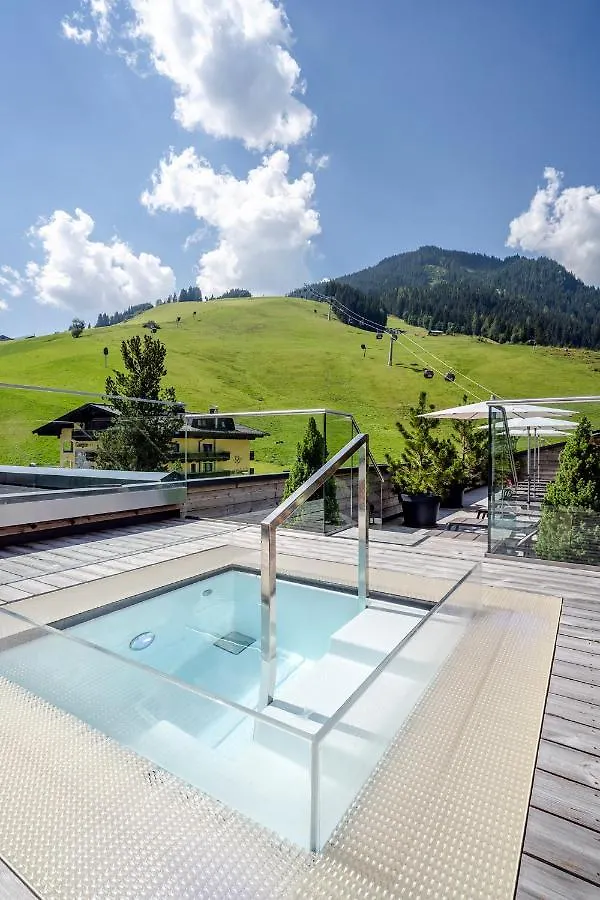 Hotel Das Zwolferhaus Saalbach-Hinterglemm