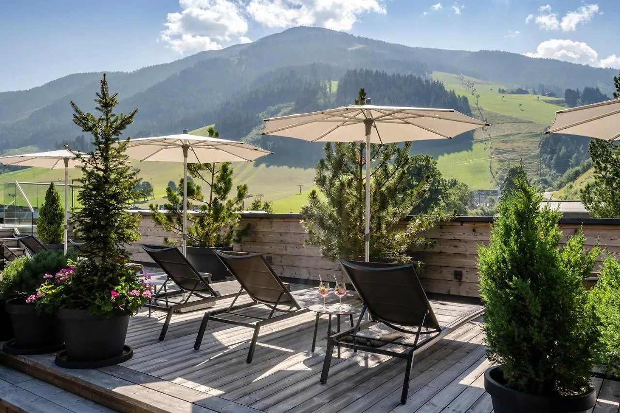 Hotel Das Zwolferhaus Saalbach-Hinterglemm 4*,  Austria