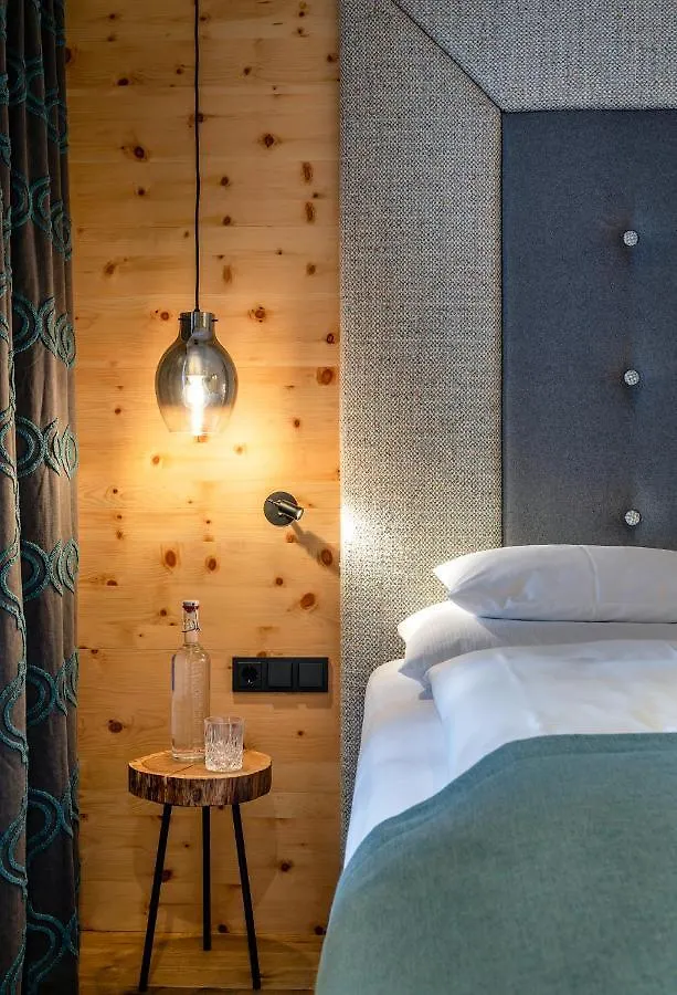 Hotel Das Zwolferhaus Saalbach-Hinterglemm