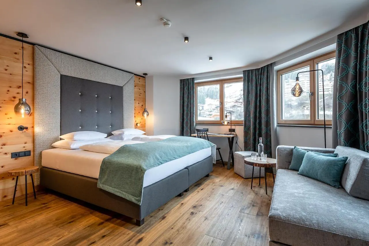 Hotel Das Zwolferhaus Saalbach-Hinterglemm