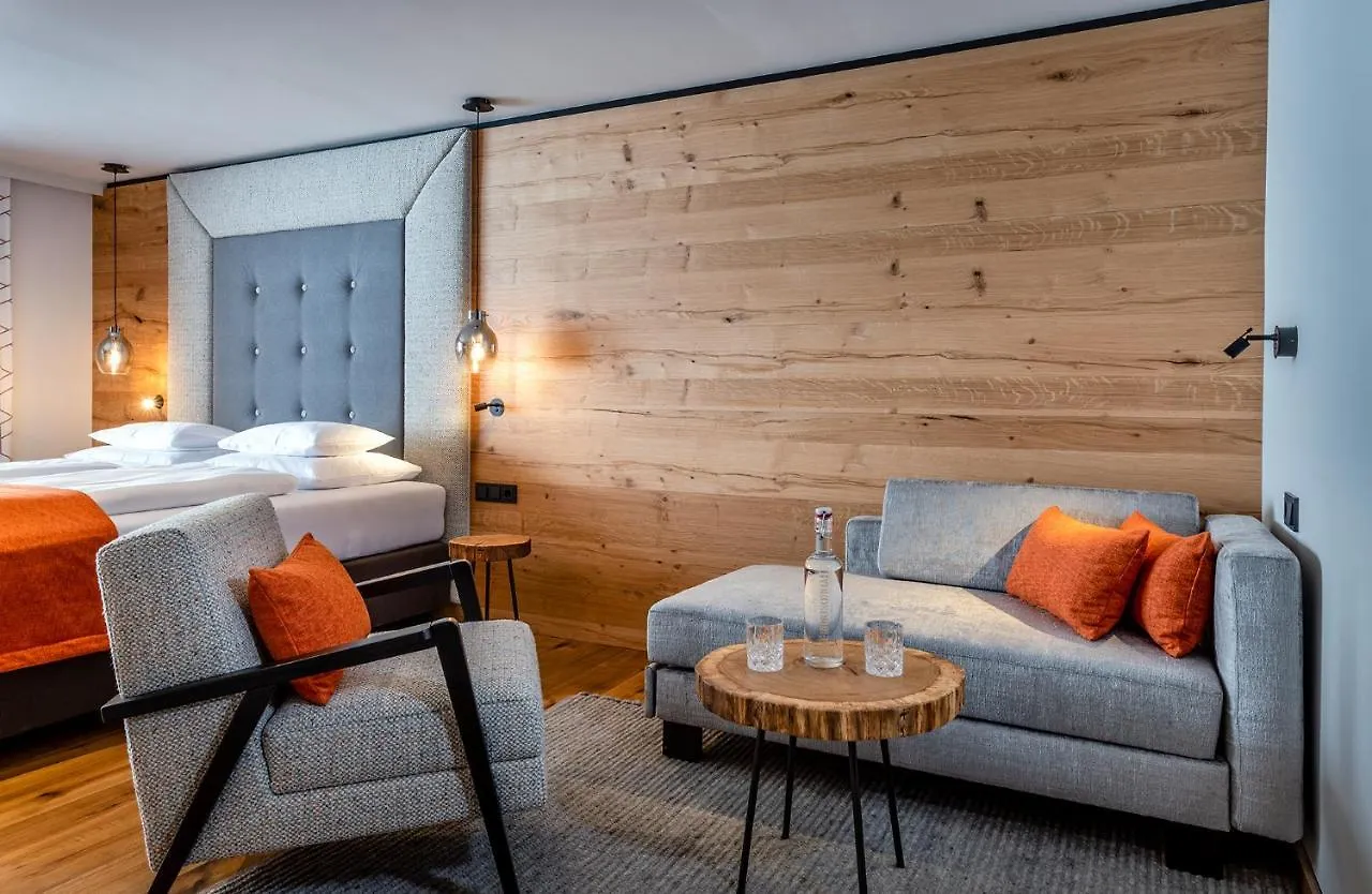 Hotel Das Zwolferhaus Saalbach-Hinterglemm