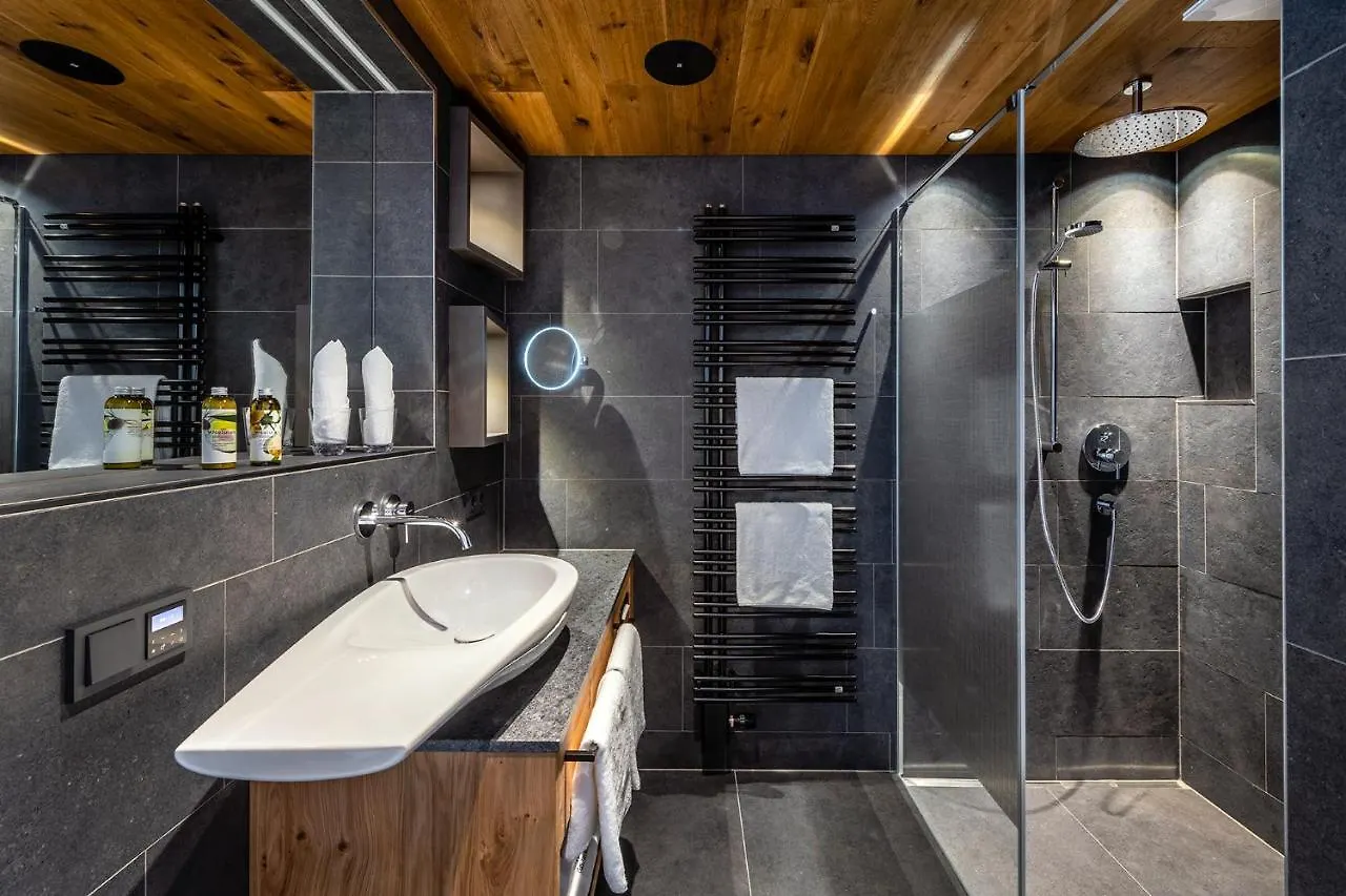Hotel Das Zwolferhaus Saalbach-Hinterglemm