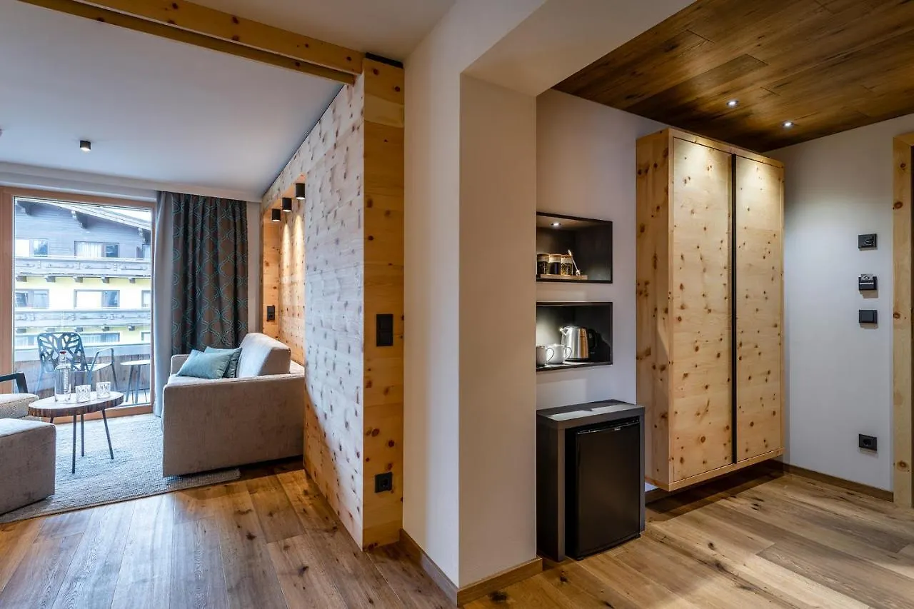 Hotel Das Zwolferhaus Saalbach-Hinterglemm