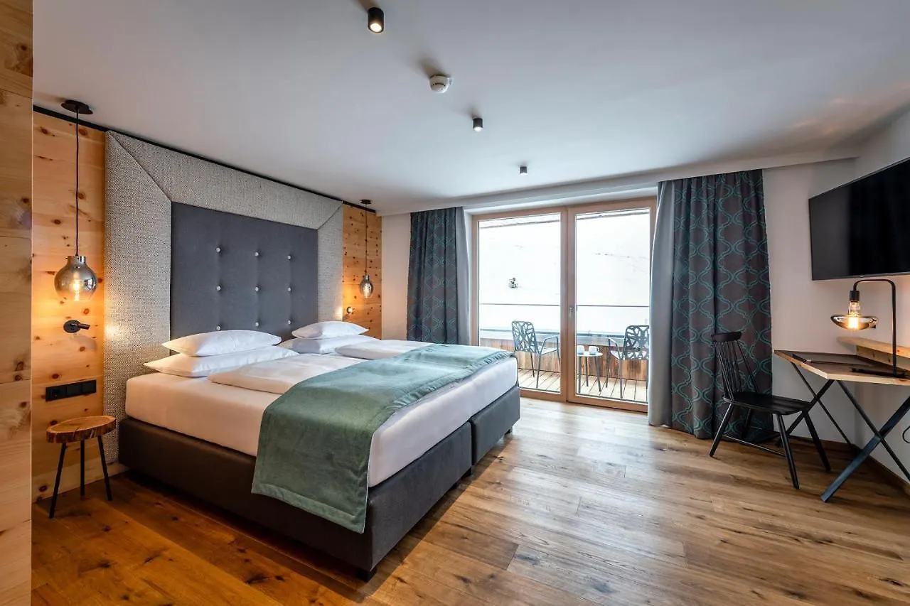 Hotel Das Zwolferhaus Saalbach-Hinterglemm