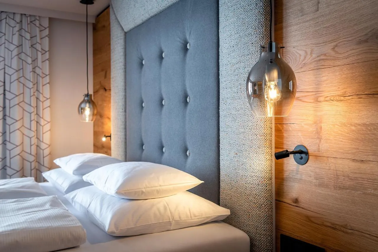 Hotel Das Zwolferhaus Saalbach-Hinterglemm
