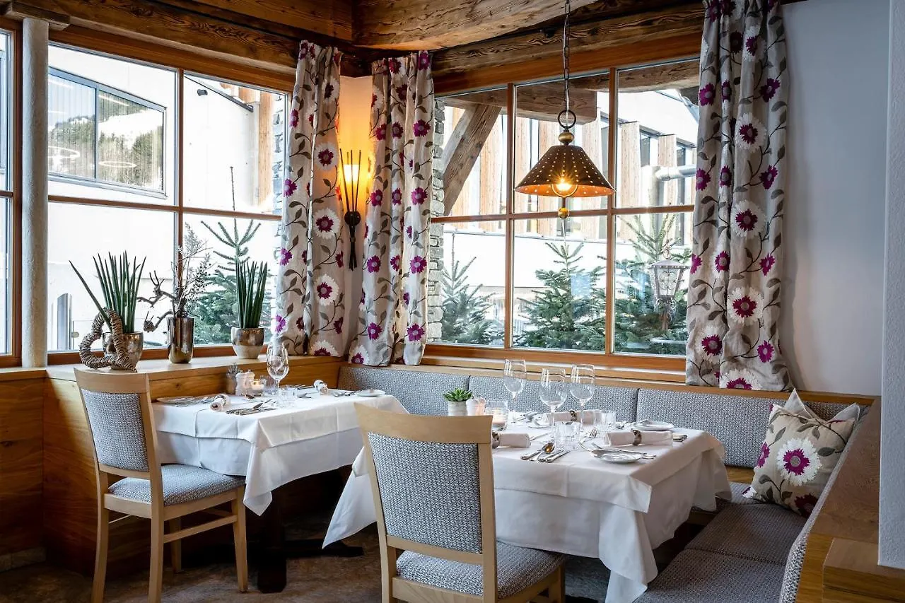 Hotel Das Zwolferhaus Saalbach-Hinterglemm